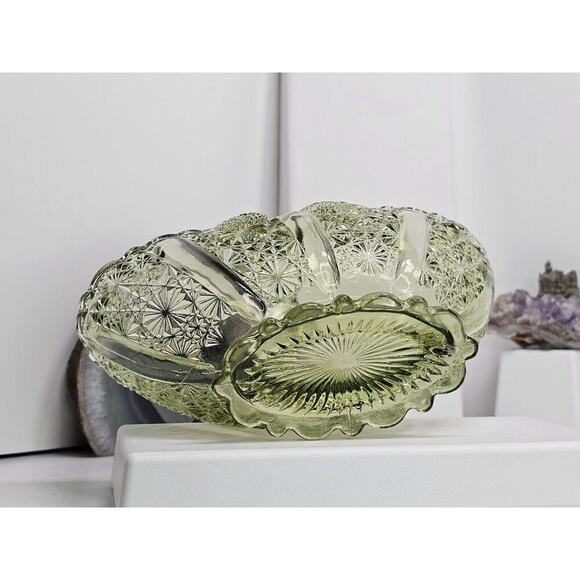 Vintage Cool Green Glass Small Basket - Picture 5 of 7